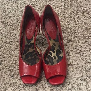 Red size 8, Jessica Simpson pumps